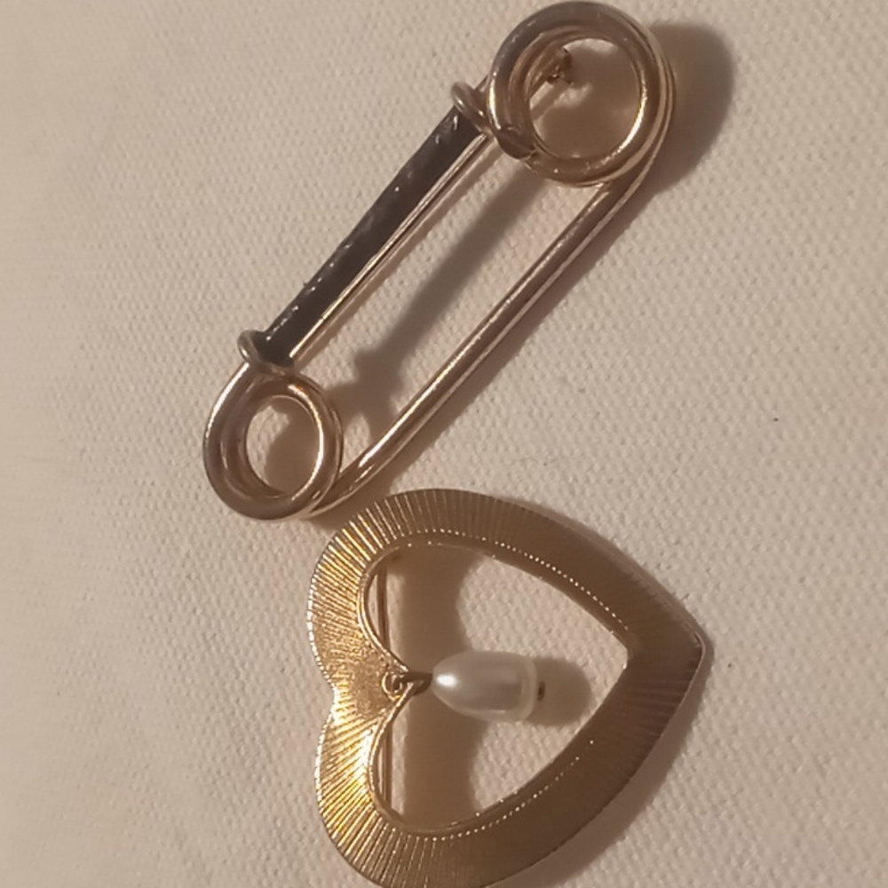 2 vintage Lapel pins a oversized safety pin for charms & gold tone heart beaded